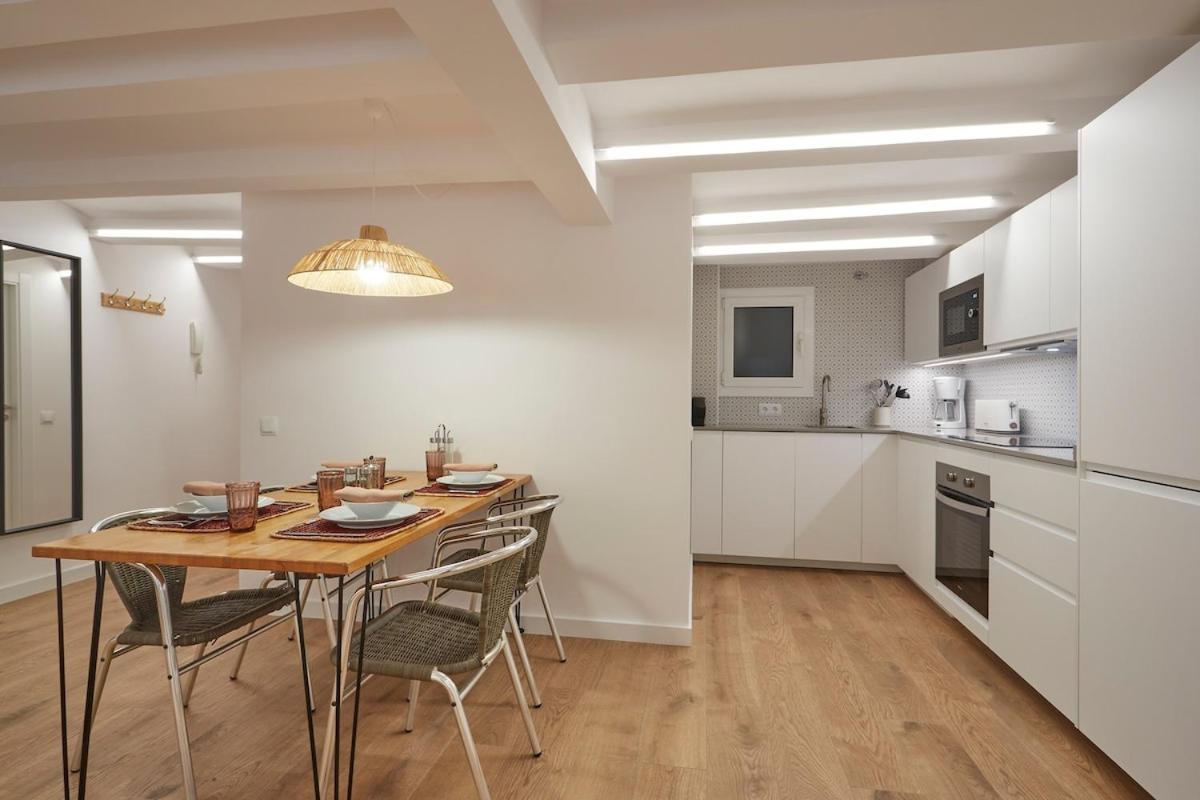 Acogedor En El Eixample Apartamento